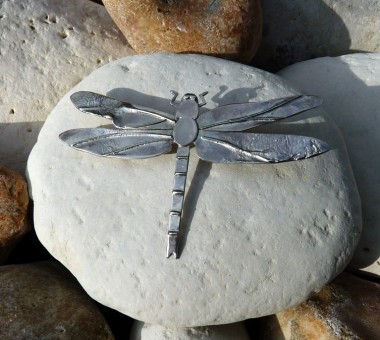 Sterling silver dragonfly brooch (Total width 6.5cm)